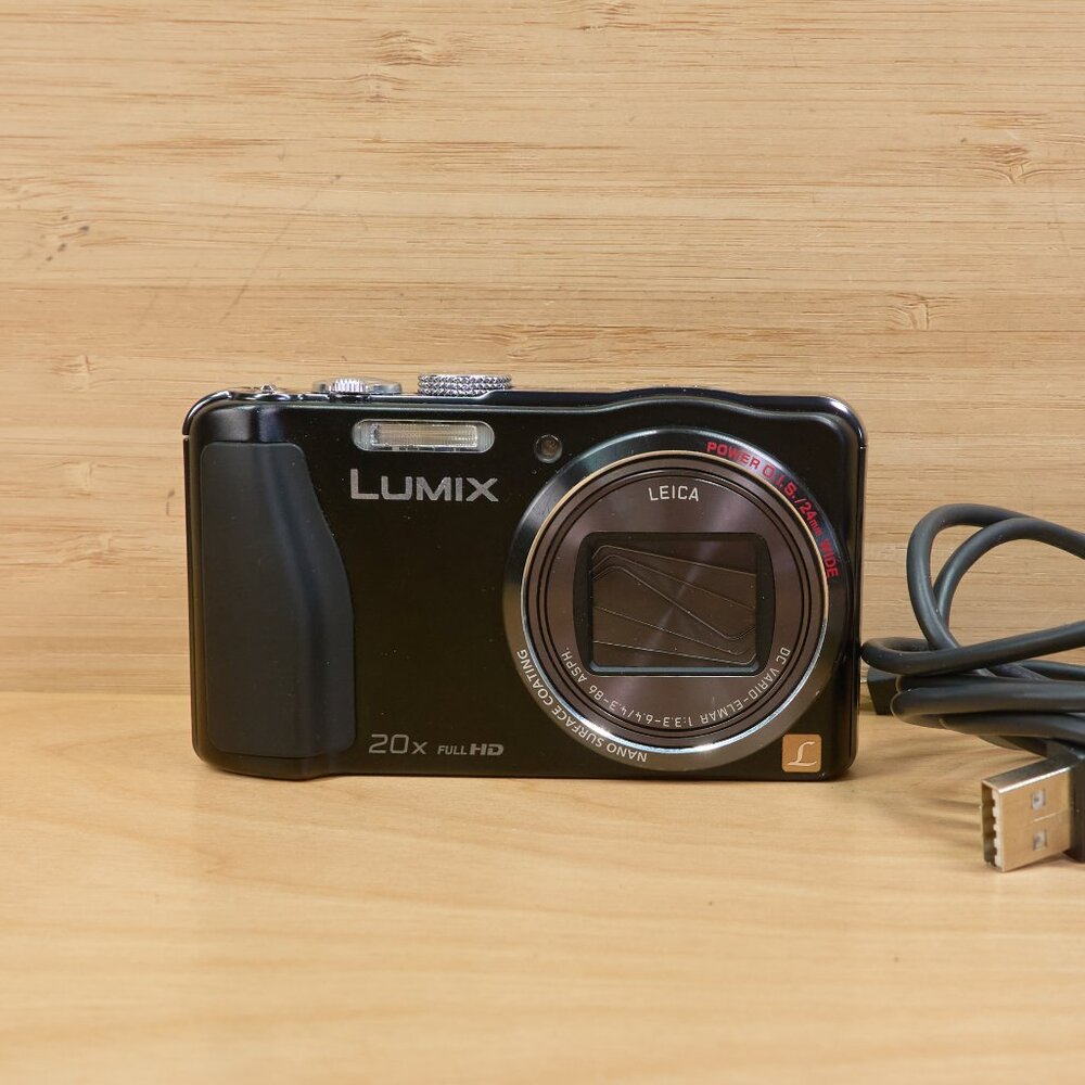 Panasonic Lumix ZS20 14.1 MP Digital Camera, Full HD video, Leica Lens - Picture 2 of 9